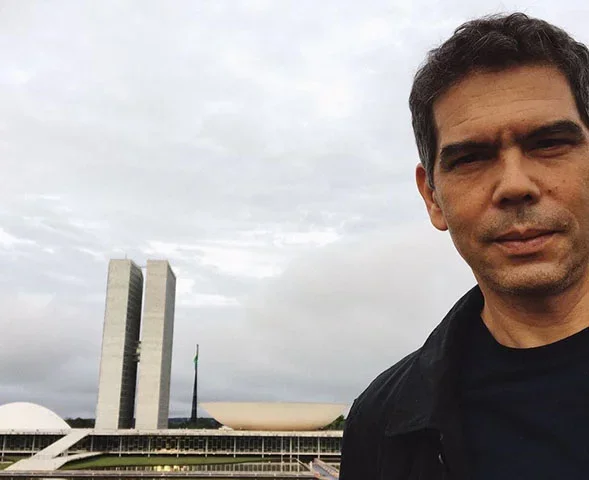  Dado Villa-Lobos - O músico brasileiro nascido na Bélgica, ex-guitarrista da Legião Urbana, tem diabetes desde os 11 anos. E sempre falou do assunto: "O diabetes não tem a ver com sucesso ou insucesso. A felicidade está na maneira como você conduz a vida" 