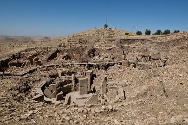 Ele comparou Yonaguni a GÃ¶bekli Tepe (Turquia), uma das estruturas mais antigas conhecidas (~9500 a.C.).