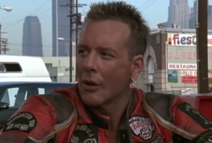 Apesar do sucesso inicial, Rourke ganhou reputação de difícil de trabalhar devido ao seu temperamento explosivo e desentendimentos com diretores e produtores.