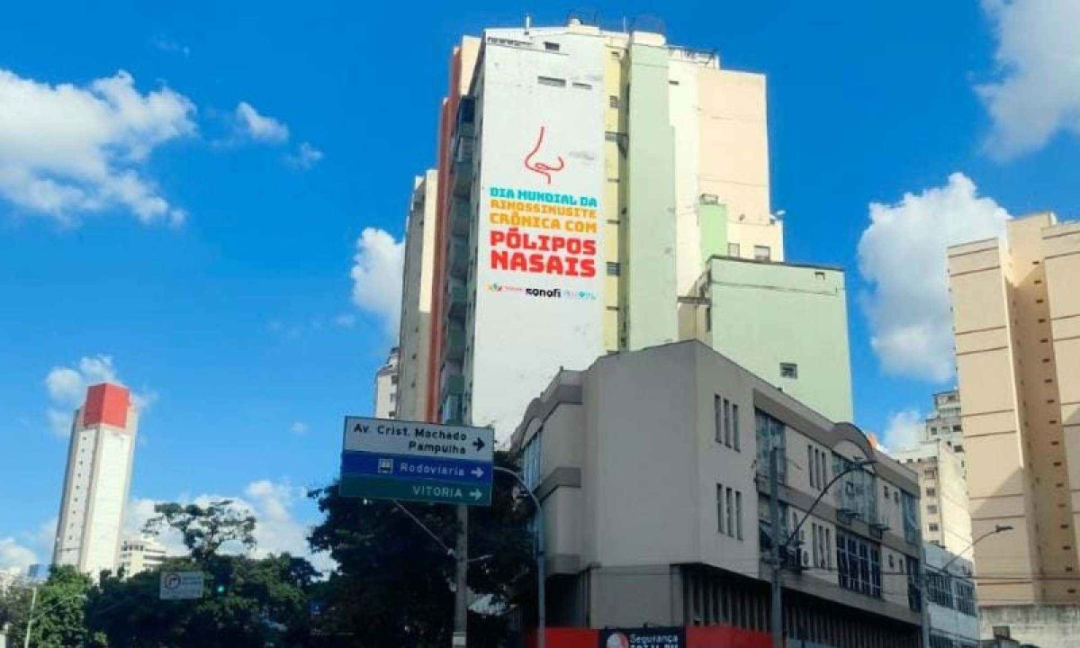 Perspectiva da ação em prédio que vai receber a iluminação com a campanha -  (crédito:  Atópicos Brasil/Divulgação)