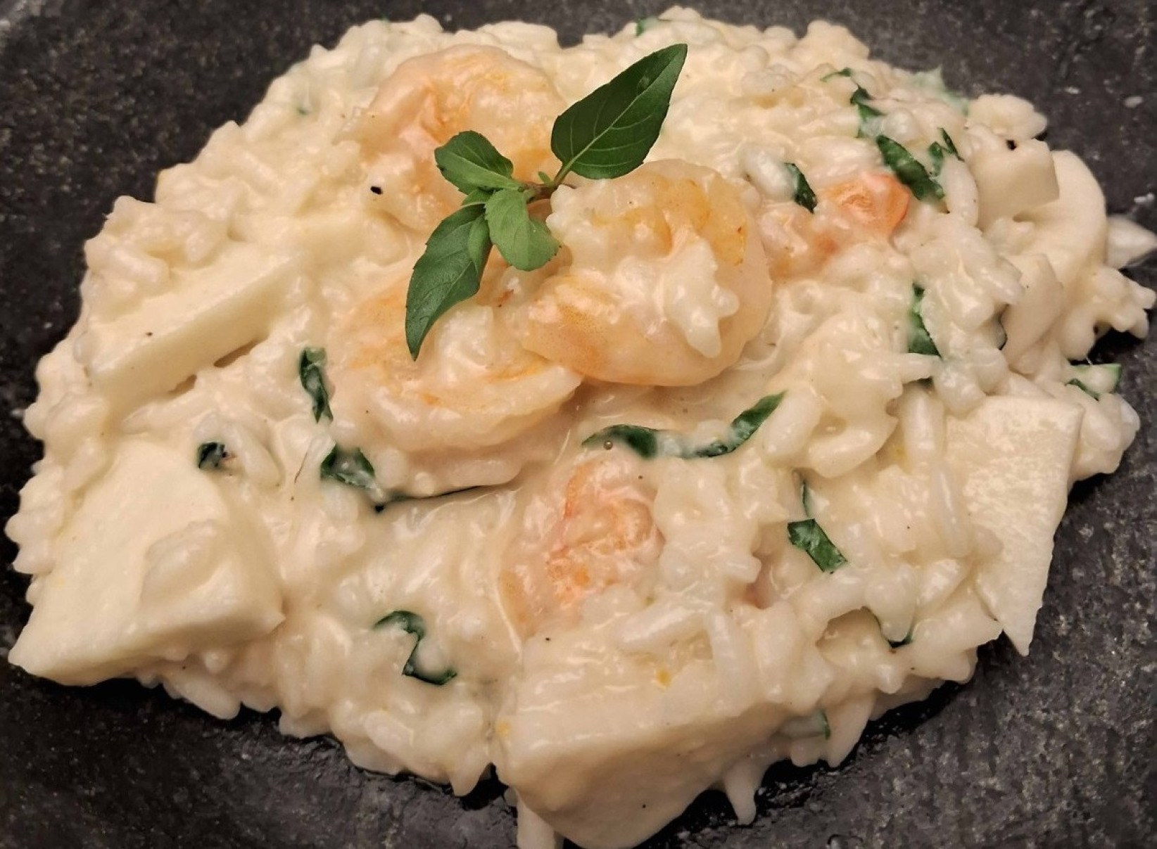 Risoto de camarão com palmito pupunha e agrião do restaurante Vino! Cidade Nova Risoto de camarão com palmito pupunha e agrião do restaurante Vino! Cidade Nova