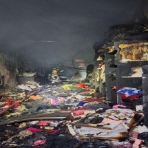 Fogo destrói loja de roupas infantis na Avenida Abílio Machado, em BH - CBMMG