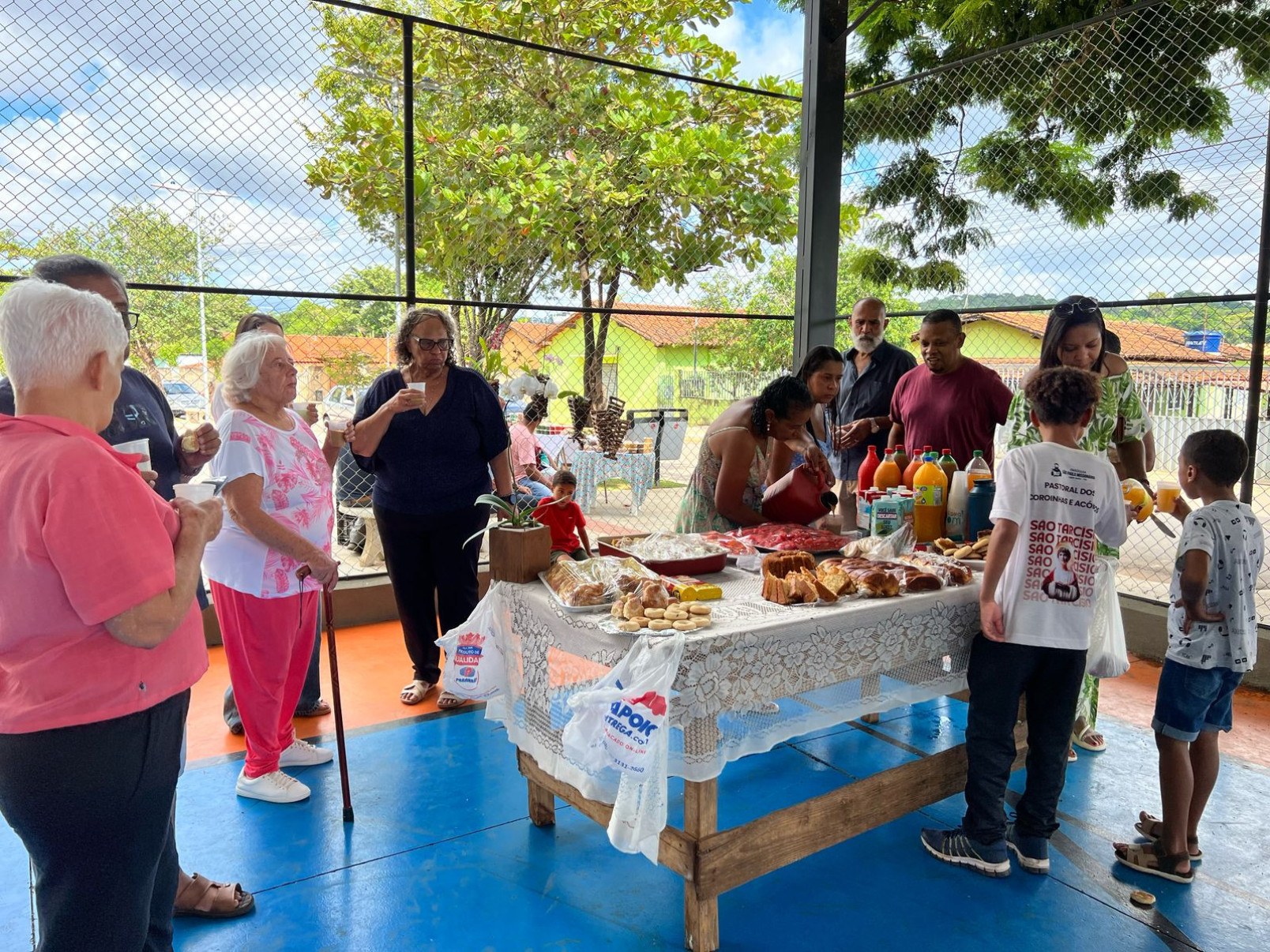 Café da Páscoa contou com a presença da comunidade da Lapinha com produtos da Rota da Doceiras Café da Páscoa contou com a presença da comunidade da Lapinha com produtos da Rota da Doceiras