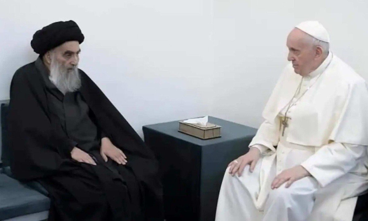 Francisco foi o primeiro Papa a entrar no Iraque -  (crédito: Platobr Internacional)