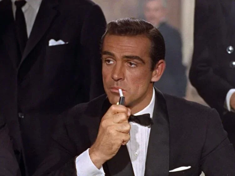 É dele uma das cenas mais famosas da história do cinema, quando o agente secreto James Bond diz pela primeira vez a icônica frase "Bond, James Bond", em "007 Contra o Satânico Dr. No" (1962).