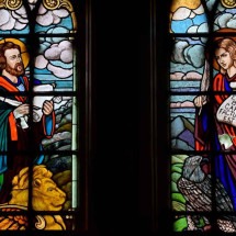 Vitrais da Boa Viagem são quebrados a pau e pedras
