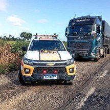 Caminhoneiro é preso com pistola e estimulante ilegal em rodovia mineira - PMRv