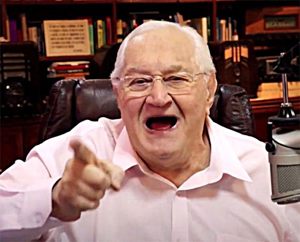 Ele é filho de imigrantes russos, que chegaram ao Brasil no final dos anos 1920. Ele nasceu em 1941 e é o filho mais novo dos seus falecidos pais. 