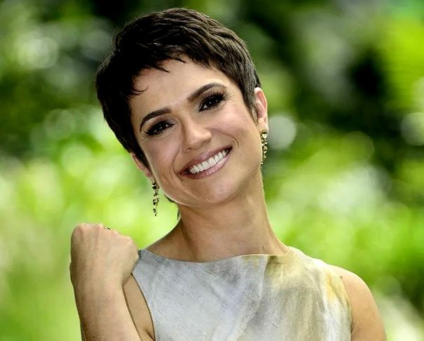 Outra jornalista famosa que tem origem na Rússia é Sandra Annenberg, que ficou muito popular apresentando  o "Jornal Hoje", na Rede Globo, onde hoje comanda o "Globo Repórter". 