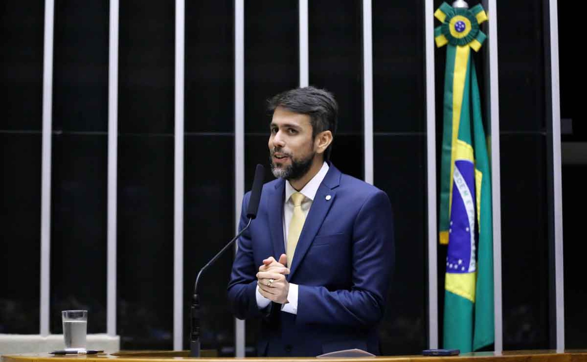 O gesto de Pedro Lucas mostra que o União Brasil está se afastando cada vez mais do governo - (crédito: Kayo Magalhães/Câmara dos Deputados – 9/4/25) O gesto de Pedro Lucas mostra que o União Brasil está se afastando cada vez mais do governo - (crédito: Kayo Magalhães/Câmara dos Deputados – 9/4/25)