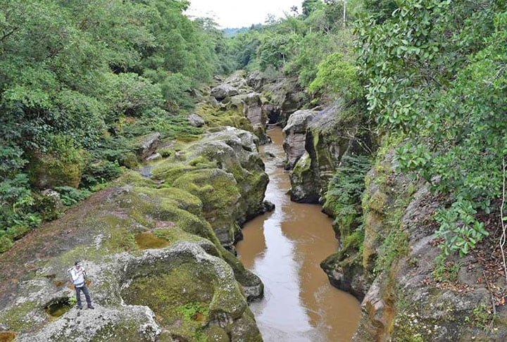 Na região está situado o canyon do rio Mandiyaco, na região de Putumayo 