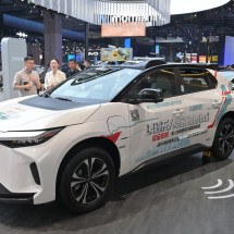 Salão do Automóvel de Xangai exibe novos carros elétricos apesar das tarifas de Trump - Hector RETAMAL / AFP
