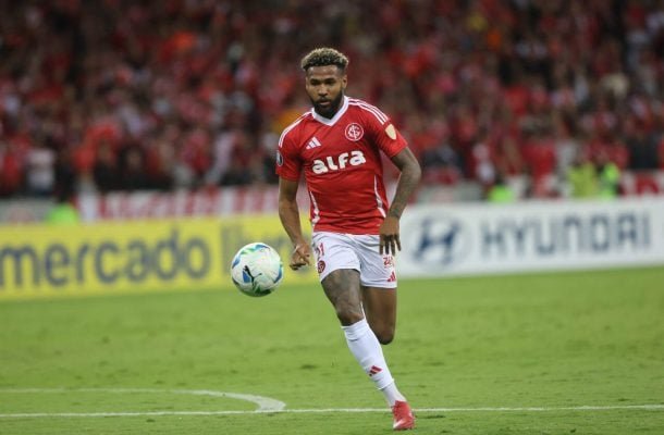 WESLEY - Foi o principal nome do Inter na primeira etapa. Mesmo em meio a adversidade, buscou o jogo, marcou um gol, que foi anulado, e sofreu dois pênaltis, para um ser validado. No segundo tempo acabou tendo uma participação mais discreta. Nota: 6,5 - Foto: Ricardo Duarte/Internacional
