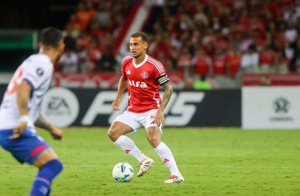 ALAN PATRICK - O camisa 10 balançou as redes mais uma vez e também contribuiu com uma assistência. No geral, teve uma partida mais tímida, porém, decisiva quando necessário. Nota: 6,5 - Foto: Ricardo Duarte/Internacional