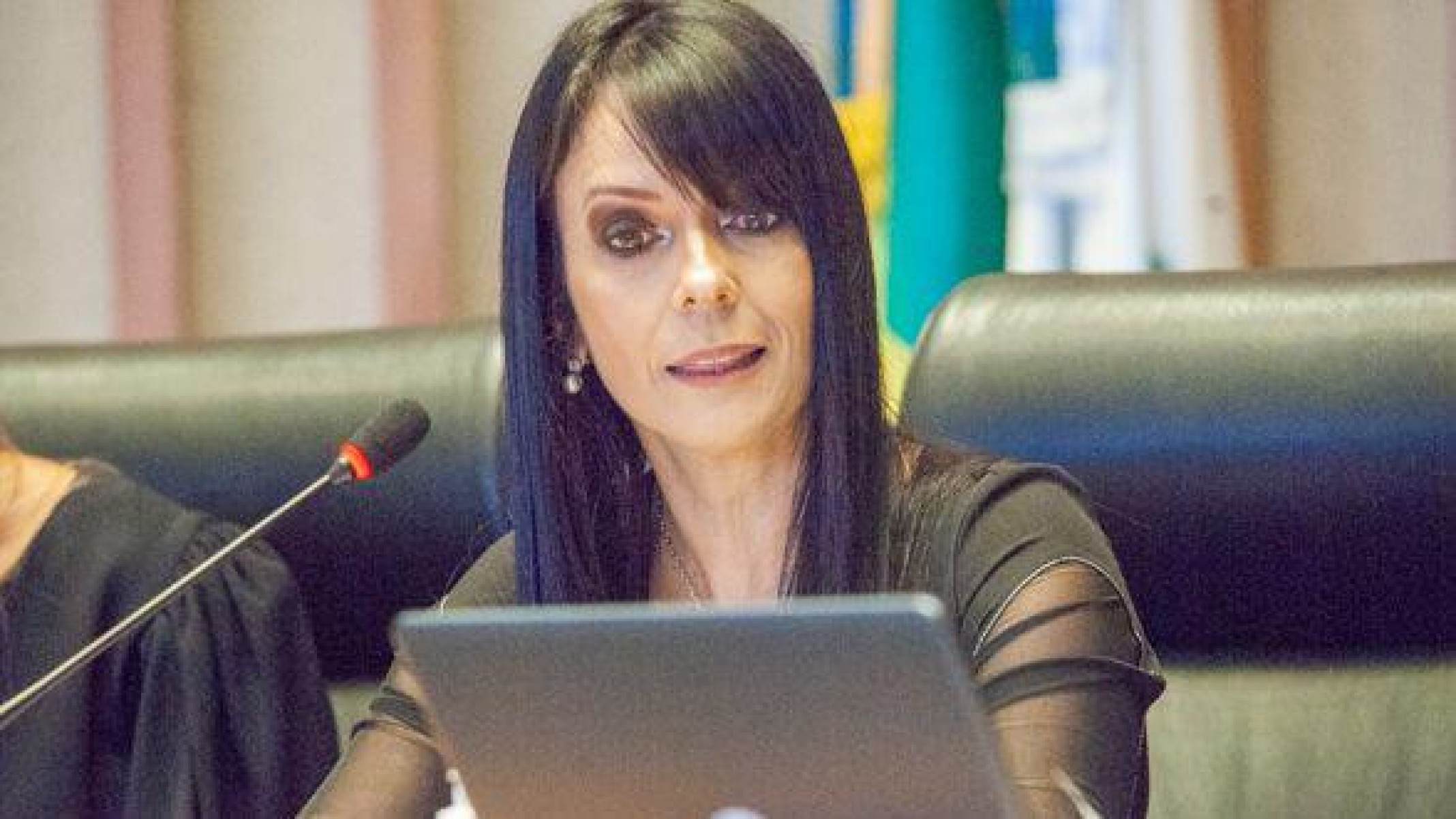 Como delegada acusada de golpe planejou barrar eleitores de Lula para reeleger Bolsonaro, segundo a PGR