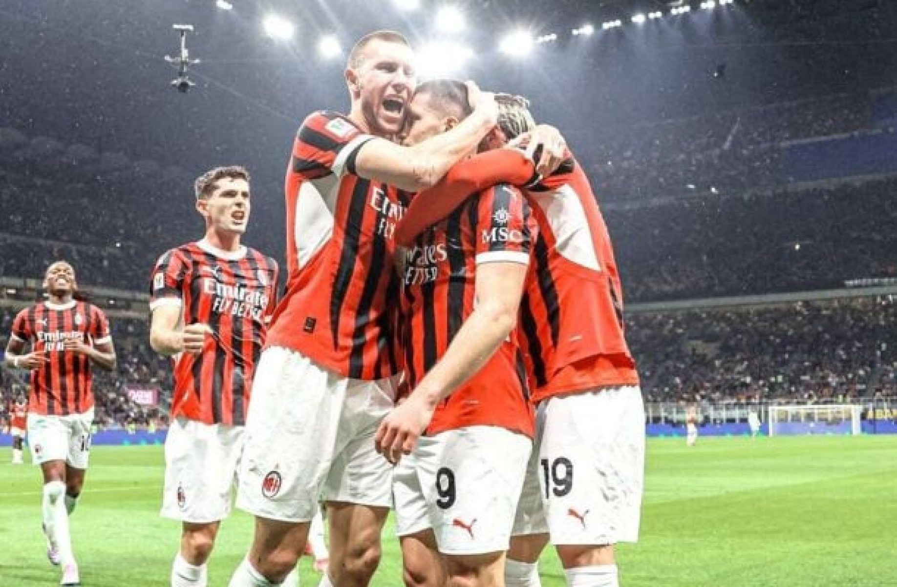 Milan passa o trator na Inter e se classifica à final da Copa da Itália