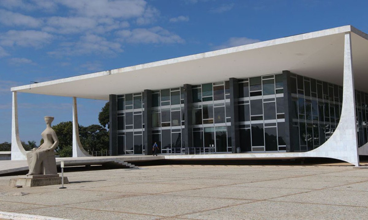 STF derruba lei de cidade mineira que proibia linguagem neutra - Fabio Rodrigues Pozzebom / Agencia Brasil