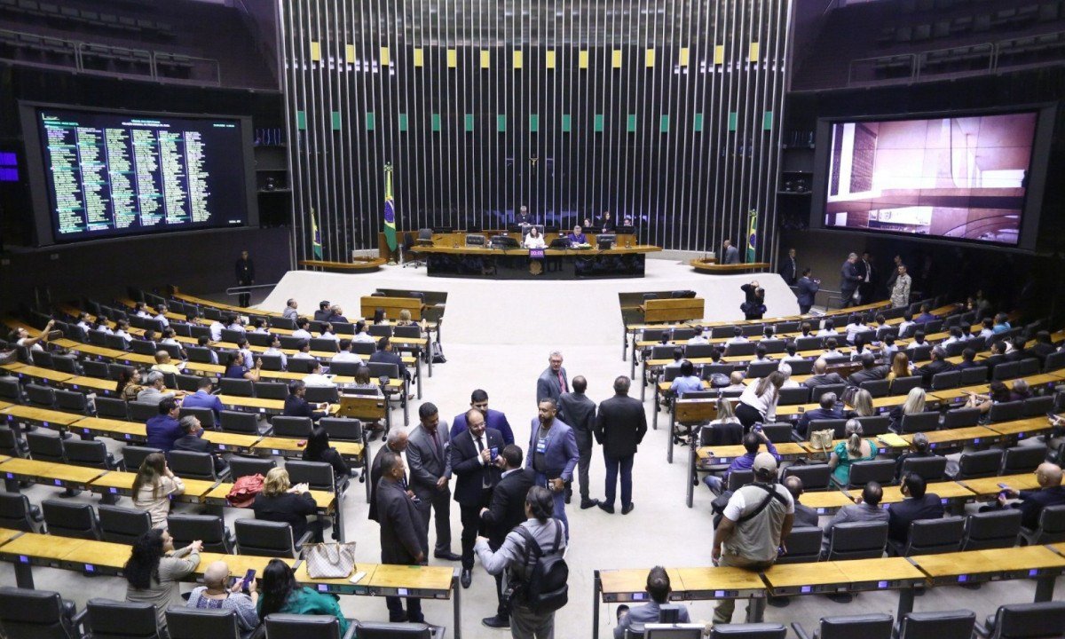 Deputados bolsonaristas estudam realizar greve de fome até que o presidente Hugo Motta decida por pautar o projeto que prevê anistia para os golpistas de 8 de janeiro de 2023 -  (crédito: Vinicius Loures / Câmara dos Deputados)