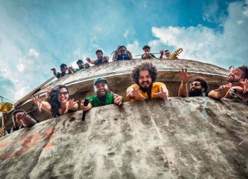 A banda do bloco Chama o Síndico é uma das atrações de amanhã da programação gratuita do Festival Viva a Praça Sete
 -  (crédito: Tamas Bodolay/Divulgação)