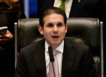 Presidente da Câmara, Hugo Motta, se posicionou a favor de aumentar o número total de cadeiras para que nenhuma bancada perdesse lugares -  (crédito: EVARISTO SÁ/AFP)