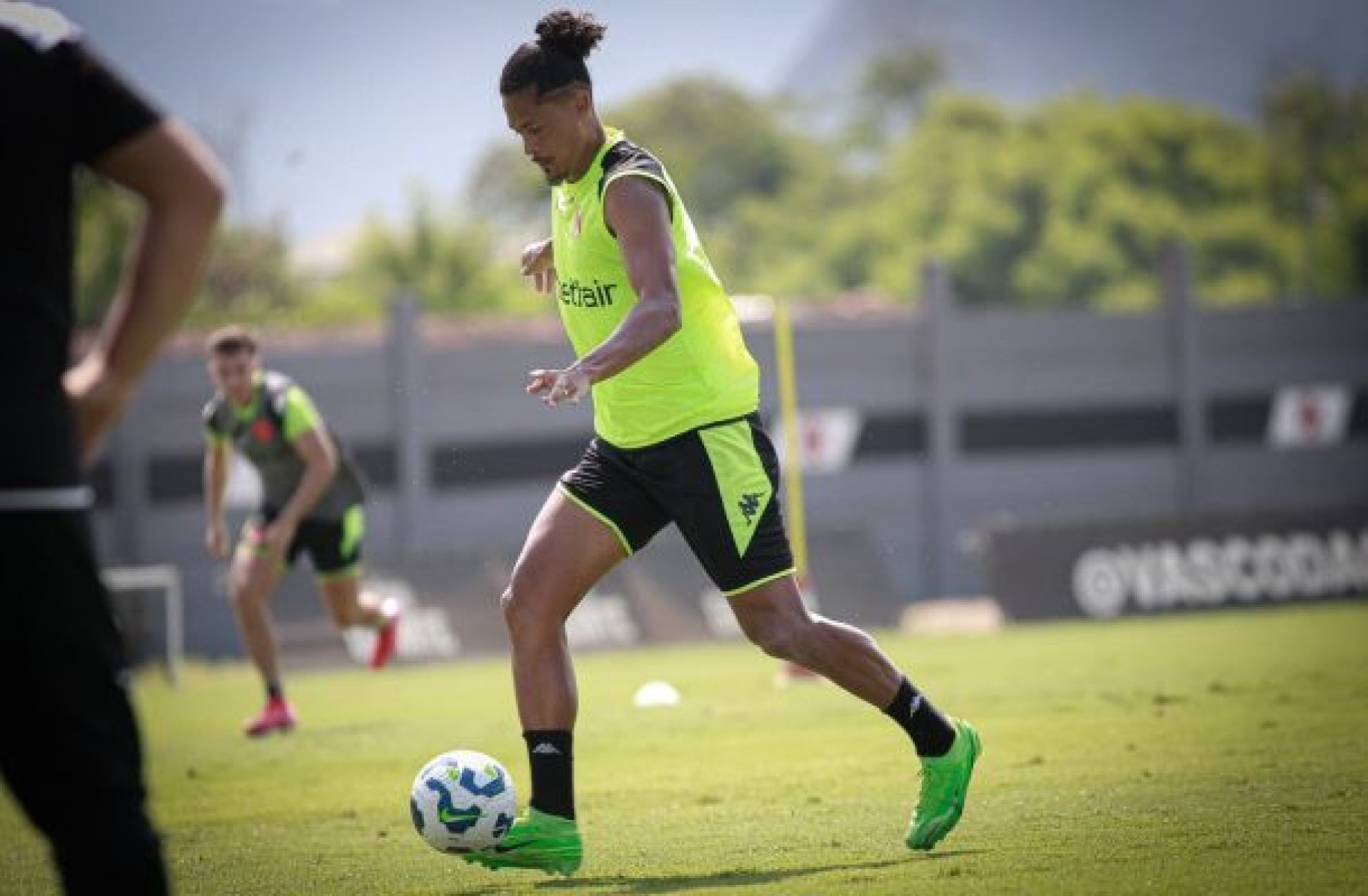 Vasco pode ter reforços para jogo contra o Cruzeiro