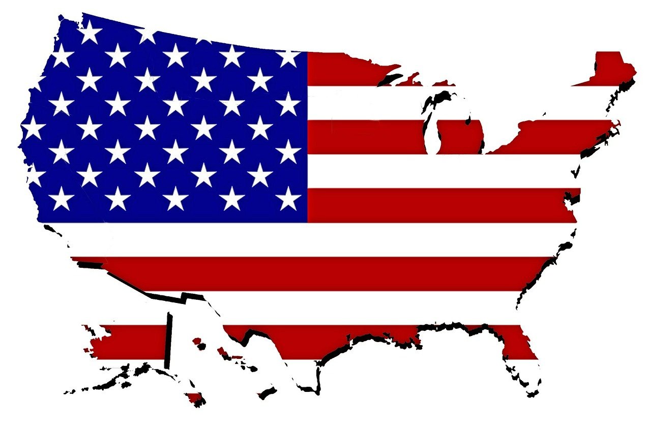 No entanto, com o princípio de autonomia das unidades da federação que prevalece no país, 32 dos 50 estados americanos consideram o inglês como idioma oficial. 