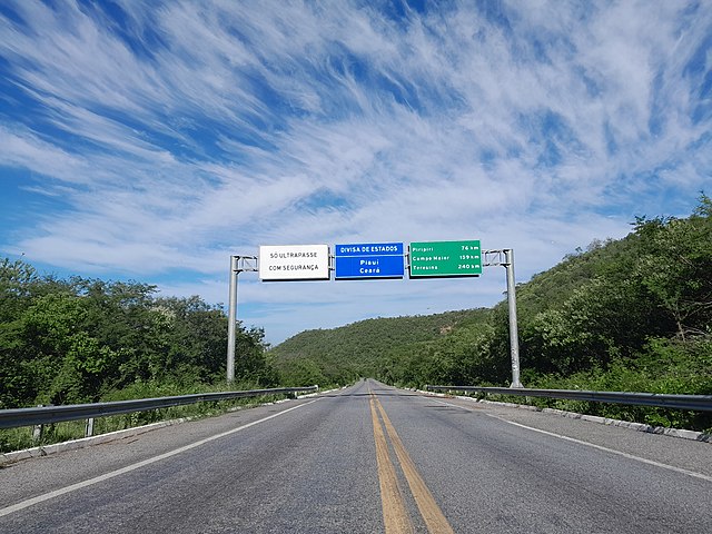 Uma região montanhosa chamada Serra da Ibiapaba está no centro da pendenga territorial.