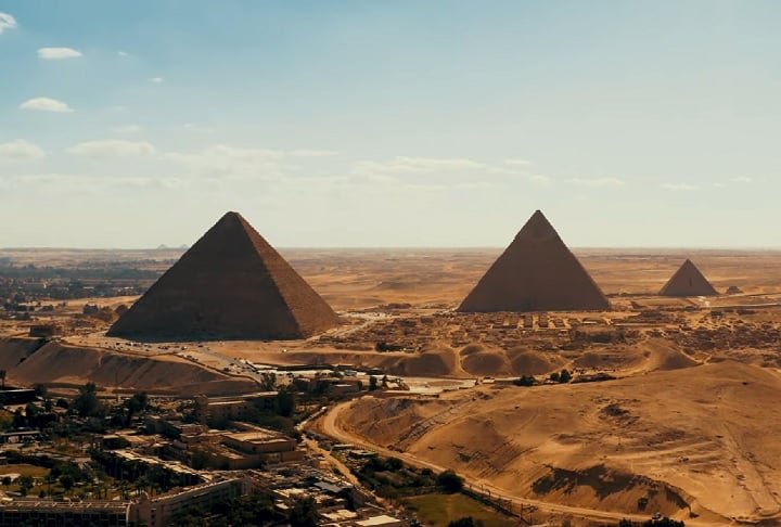 Elas representam um dos maiores feitos da engenharia humana e continuam a fascinar o mundo pela sua grandiosidade e mistério. 