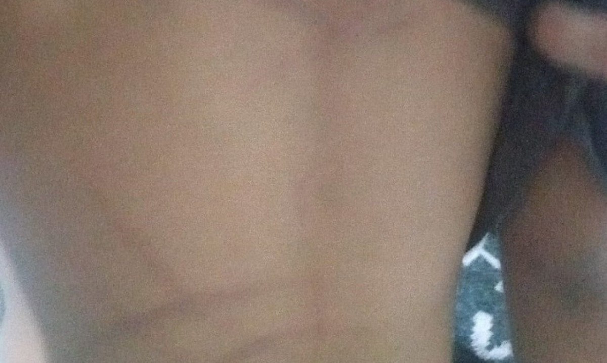 Homem é preso por bater em enteado com cabo de celular; mãe é investigada -  (crédito: DivulgaÃ§Ã£o/PCMG)