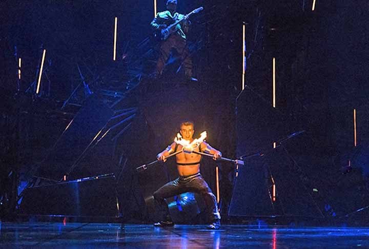 O nome "Cirque du Soleil" significa "Circo do Sol" em francês.