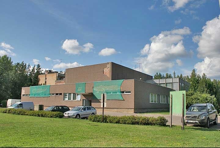 Bunker Ligatne (Ligatne, Letônia): Apelidado de “A Casa da Pensão”, este bunker fica abaixo de um centro de reabilitação com spa, a uma profundidade de 10 m. Originalmente, ele foi concebido para abrigar a elite comunista letã em caso de um ataque nuclear.