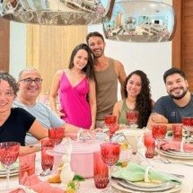Larissa Manoela curte Páscoa com família do noivo André Luiz Framback - Tupi - Pablo Oliveira