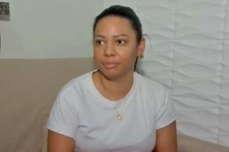 Mulher faz alisamento nos cabelos e acaba na UTI