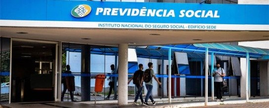 A medida, segundo a Controladoria-Geral da União (CGU), começa a valer nos contracheques de maio. -  (crédito: Divulgação/INSS)