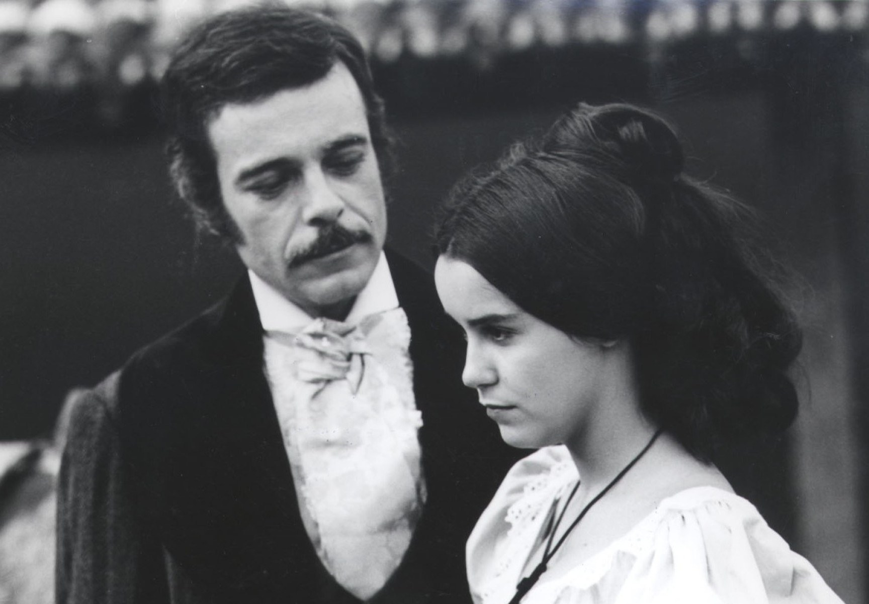 Dá para imaginar 'Escrava Isaura', novela brasileira exportada para uma centena de países, sem Lucélia Santos (foto) como a mocinha às voltas com o terrível Leôncio (Rubens de Falco)? Pois isso quase aconteceu, porque Lucélia não era a preferida de Gilberto Braga, autor do folhetim.
-Globo/reprodução