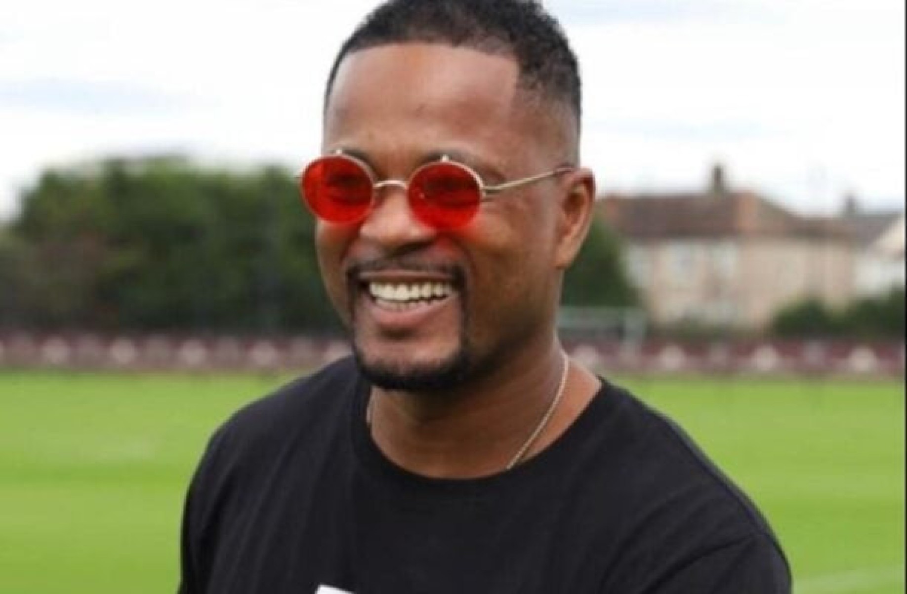 Ex-jogador e ídolo do Manchester United se arriscará como lutador de MMA
