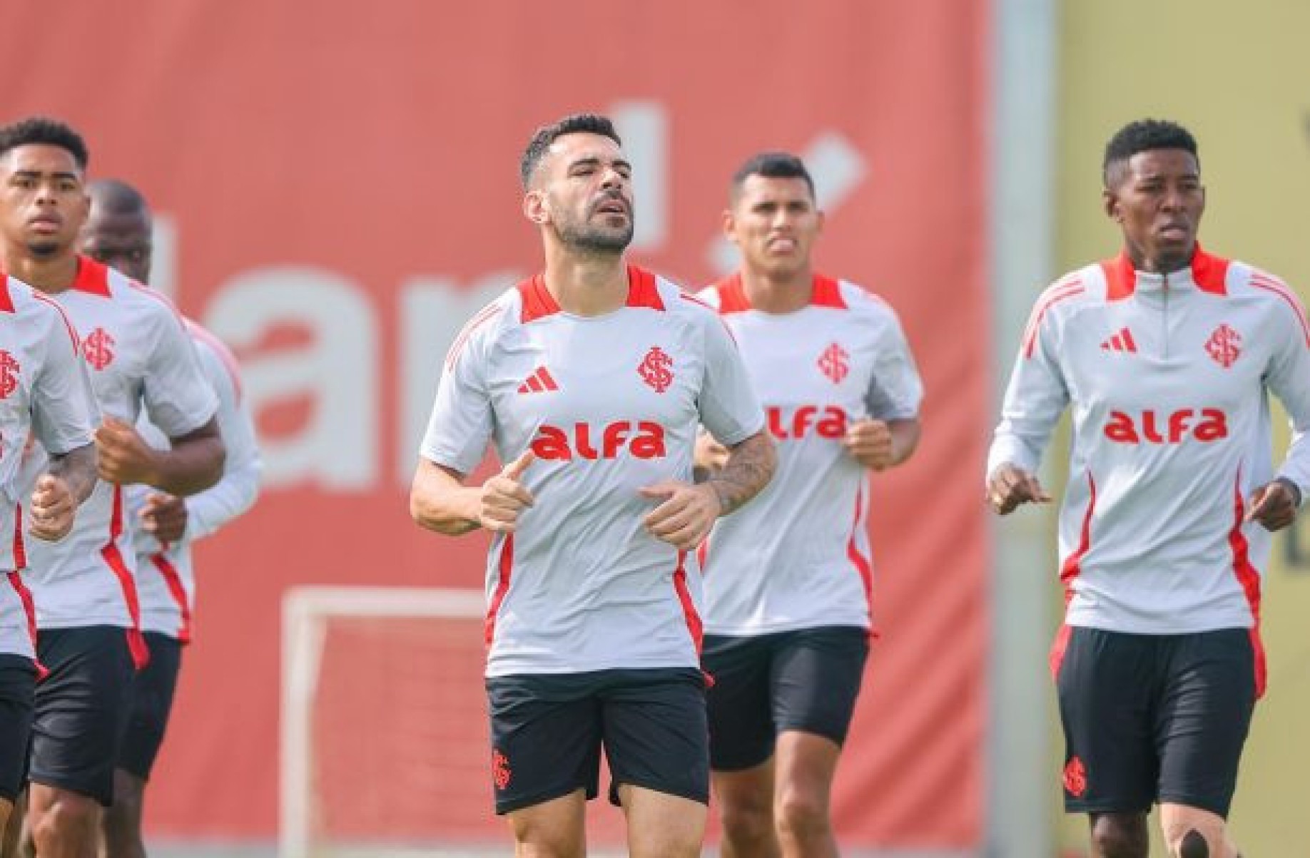 Inter conta com quatro disputas em aberto antes de enfrentar o Juventude