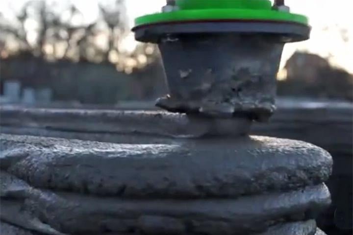 O projeto arquitetônico deve, obrigatoriamente, ser aprovado pela prefeitura local e a execução precisa ter um responsável técnico habilitado para a obra.
