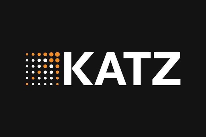 A empresa responsável pelo protótipo é a Cosmos 3D, uma associação da brasileira Katz Construções com o grupo espanhol IT3D. 
