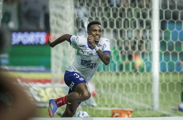 BAHIA - O técnico Rogério Ceni veio ao Allianz para encarar o Palmeiras de peito aberto. O Tricolor criou, atacou e incomodou o Verdão. Grande atuação coletiva que termina no gol de Kayke, arma que saiu do banco de reservas - NOTA: 8,0 - Foto: Rafael Rodrigues/EC Bahia