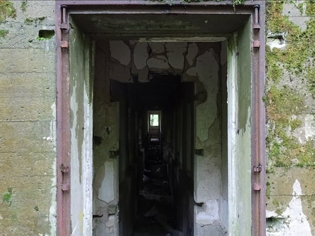 O desejo da Polônia era que o local se tornasse ponto turístico, mas o território foi concedido para uma empresa privada. Assim, a Toca do Lobo se transformou em um local onde atualmente se pode ter aulas de cerâmica e praticar paintball