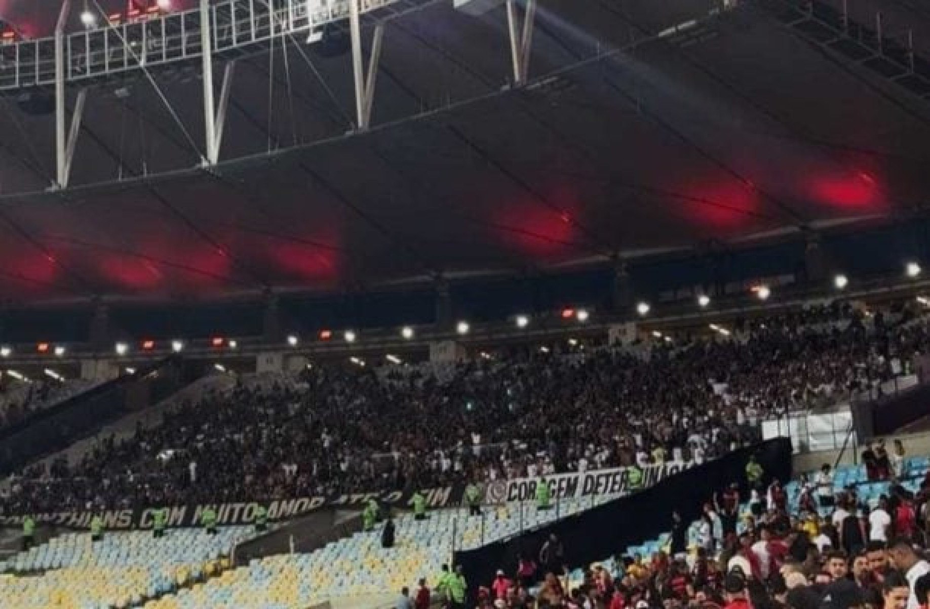 Corinthians pede explicação sobre tratamento dado à torcida contra o Fla Corinthians pede explicação sobre tratamento dado à torcida contra o Fla