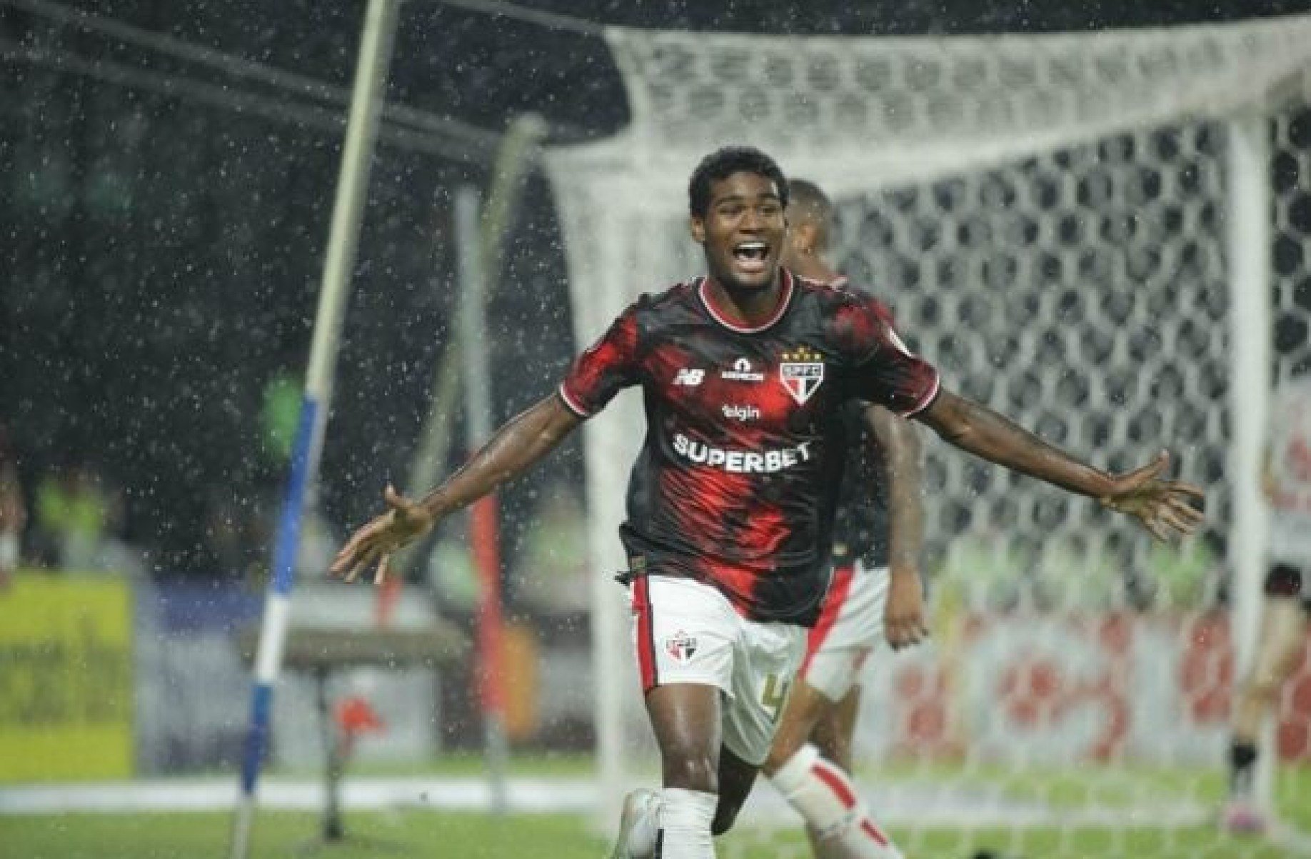 Cruzeiro sonda Lucas Ferreira, que deve renovar com São Paulo