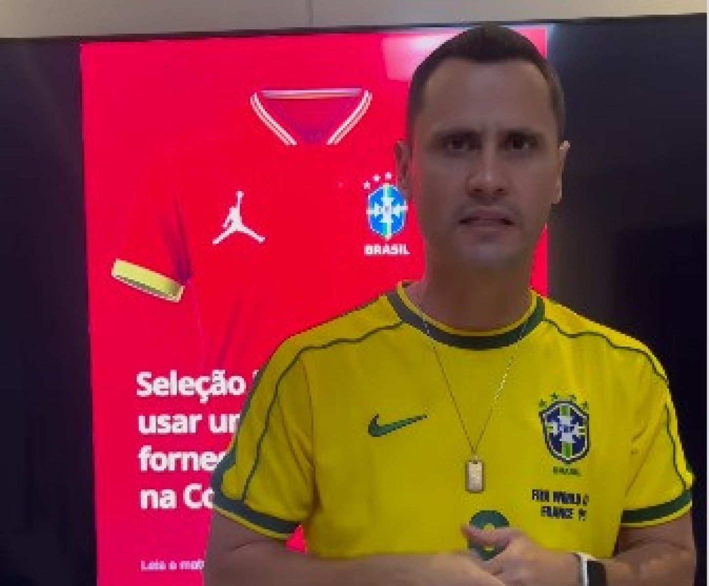 Senador ameaça CPI contra CBF por uniforme vermelho da Seleção