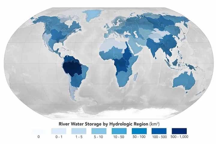 No primeiro, é mostrado o armazenamento por regiões hidrológicas com uma ou mais bacias hidrográficas. Os tons de azul mais escuros representam os maiores volumes de água. 