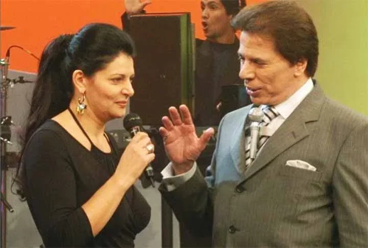 No SBT, iniciou sua carreira como telemoÃ§a do Show de Calouros. A partir de 1982, estrelou o jÃºri fixo do programa, seguindo atÃ© sua Ãºltima ediÃ§Ã£o, em 1996. A modelo foi casada com outro membro do programa, Wagner Montes.