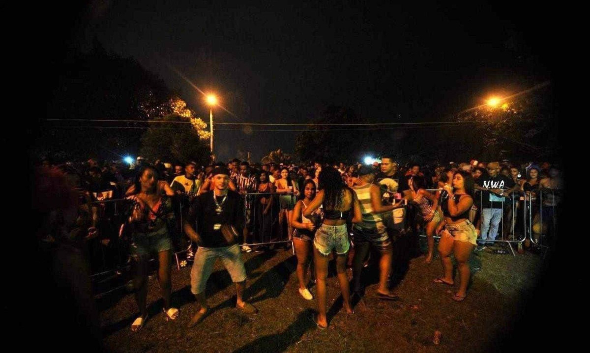 Todos os bailes da Serra estão cancelados por tempo indeterminado -  (crédito: Alexandre Guzanshe/EM/D.A Press)