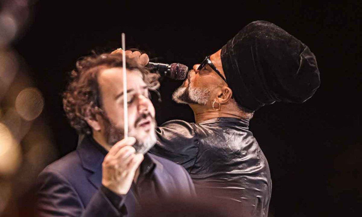 O maestro Rodrigo Toffolo e Carlinhos Brown - (crédito: Rapha Garcia/Divulgação) O maestro Rodrigo Toffolo e Carlinhos Brown - (crédito: Rapha Garcia/Divulgação)