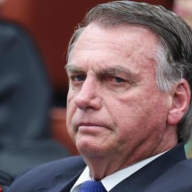 Dossiê que liga Bolsonaro a fraude no INSS está sendo preparado - Platobr Politica