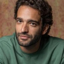 Humberto Carrão evita imprensa e foge de pergunta sobre Cauã Reymond - Tupi - Pablo Oliveira